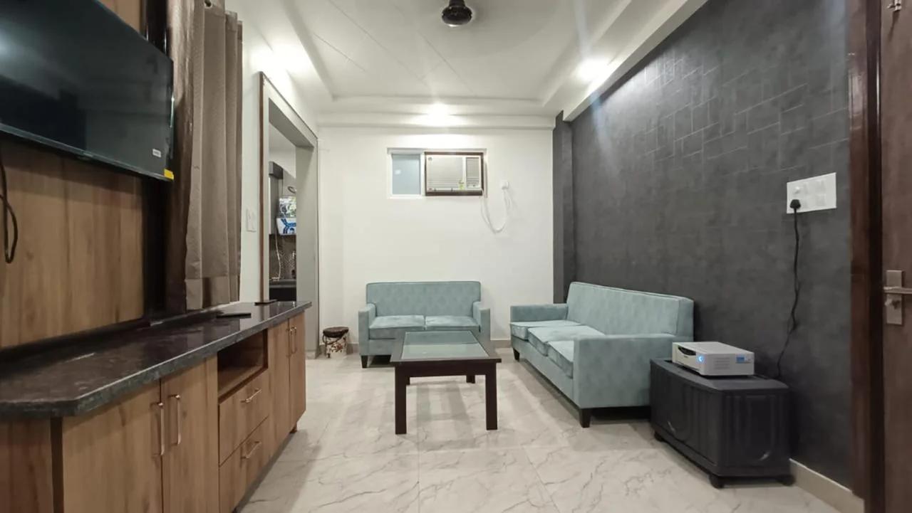 85 The Ganges 2 BHK Apartment for Homestay photo