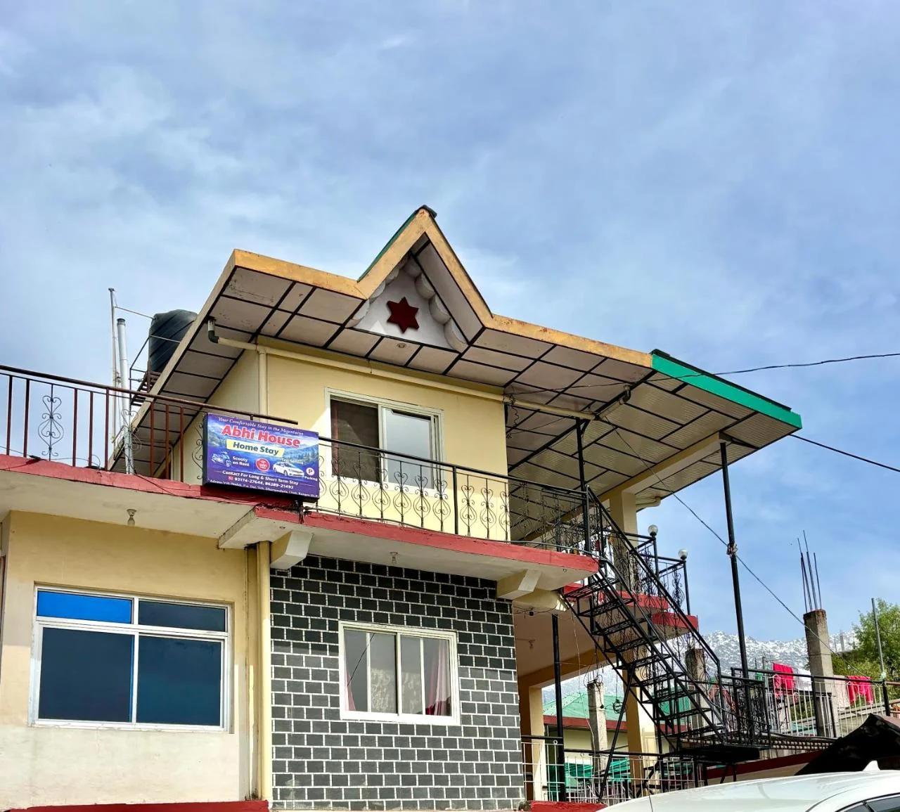 Abhi house Naddi