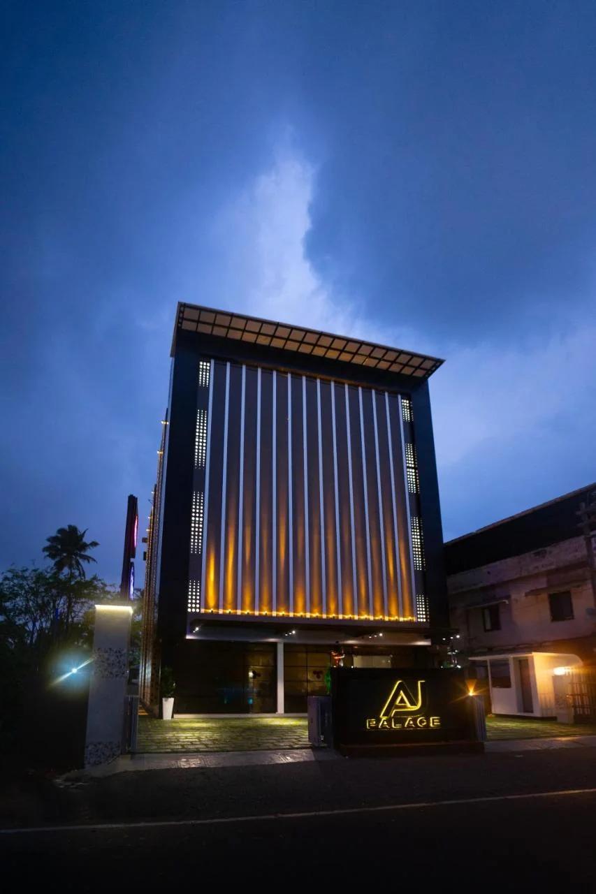 AJ Palace foto