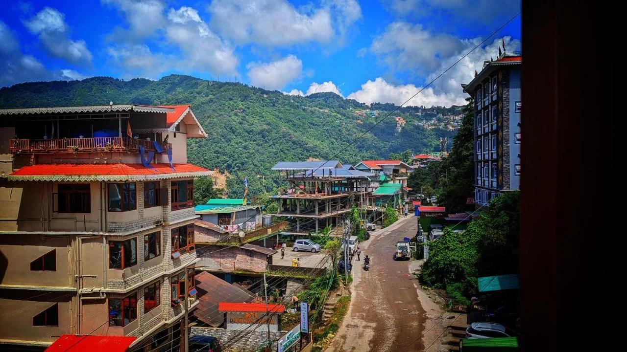 BroZ Nazom Retreat Gangtok photo