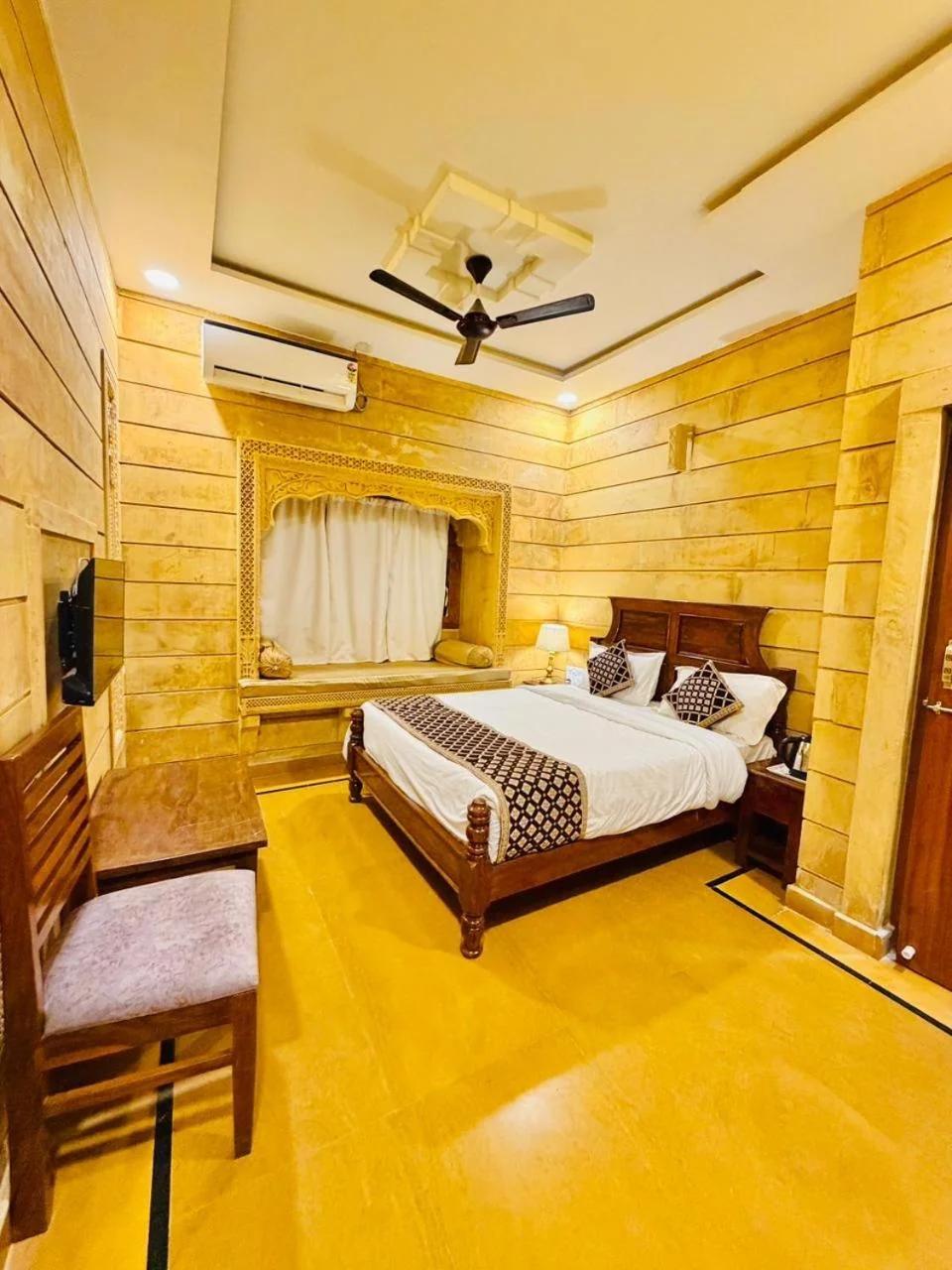 Hotel Golden Safari photo