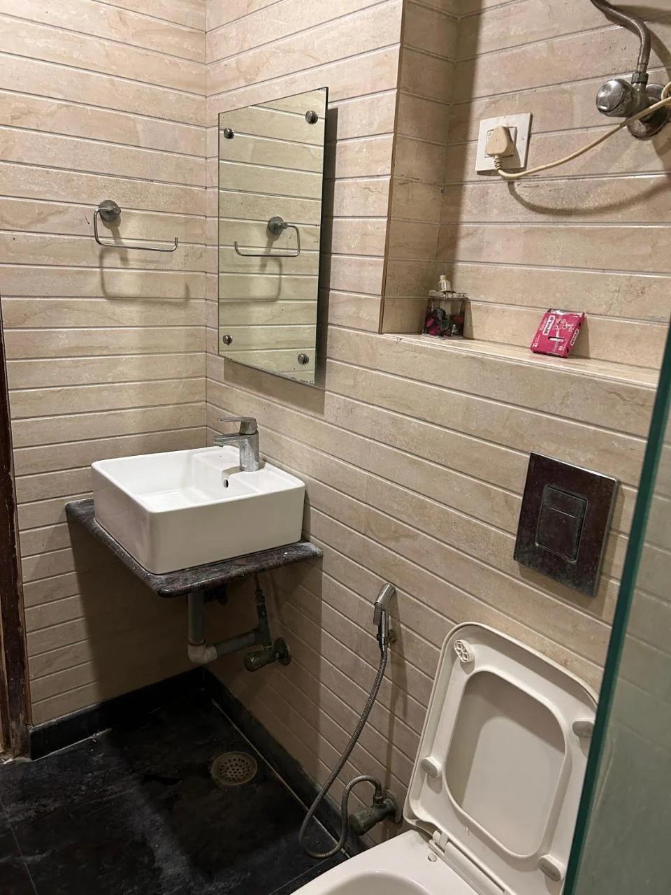 Hotel Shree Guru By AST Grand Hotel & Suites photo