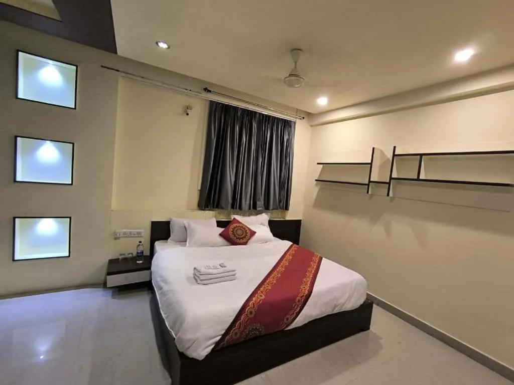 Hotel Shreenathji Inn photo