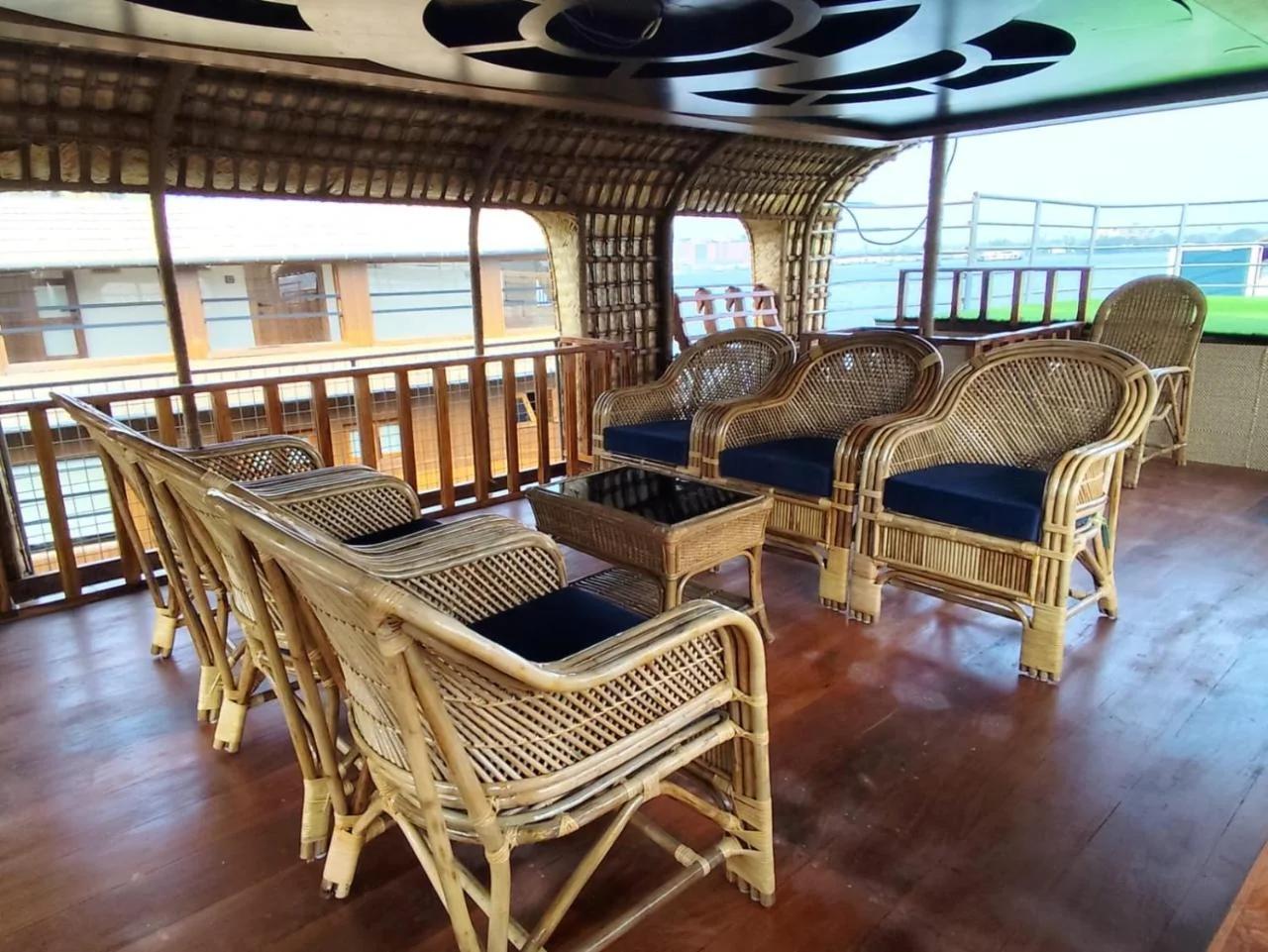 Kalappura Houseboats & Tours photo