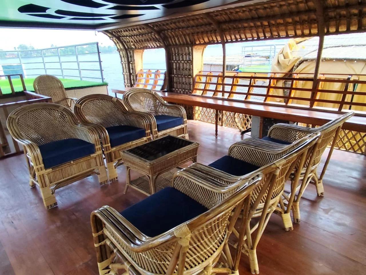 Kalappura Houseboats & Tours photo
