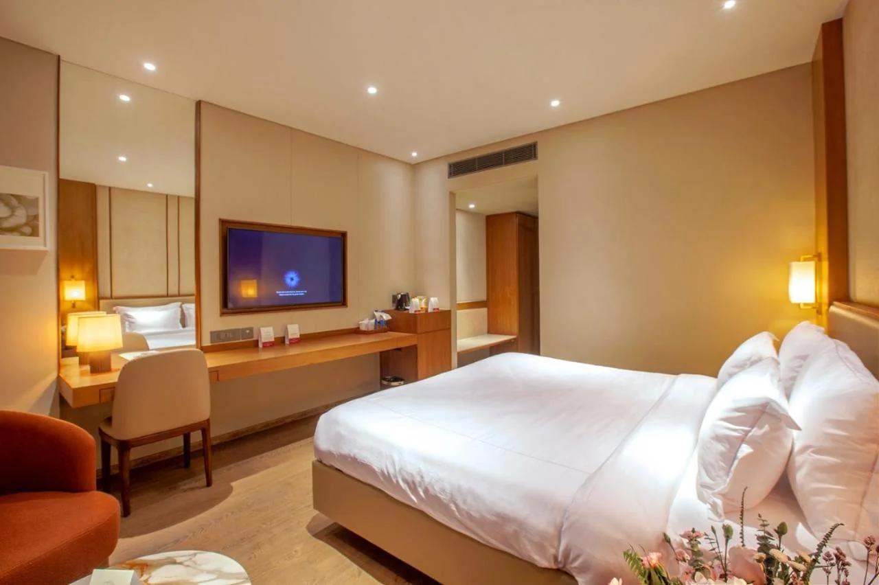 Purple Elephant Luxury Business Hotel photo