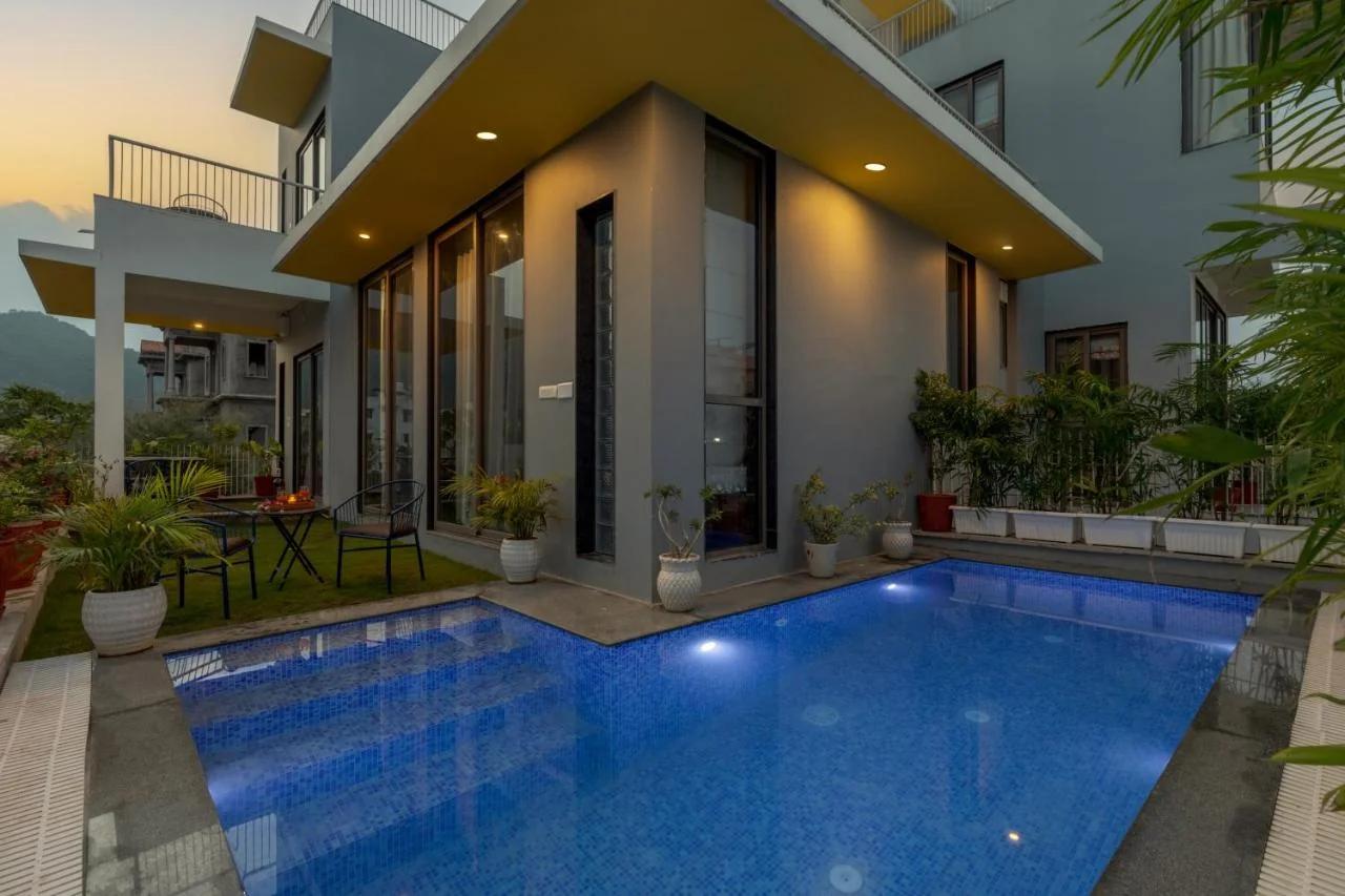 Whirl Vista- 5 BHK with Pool foto