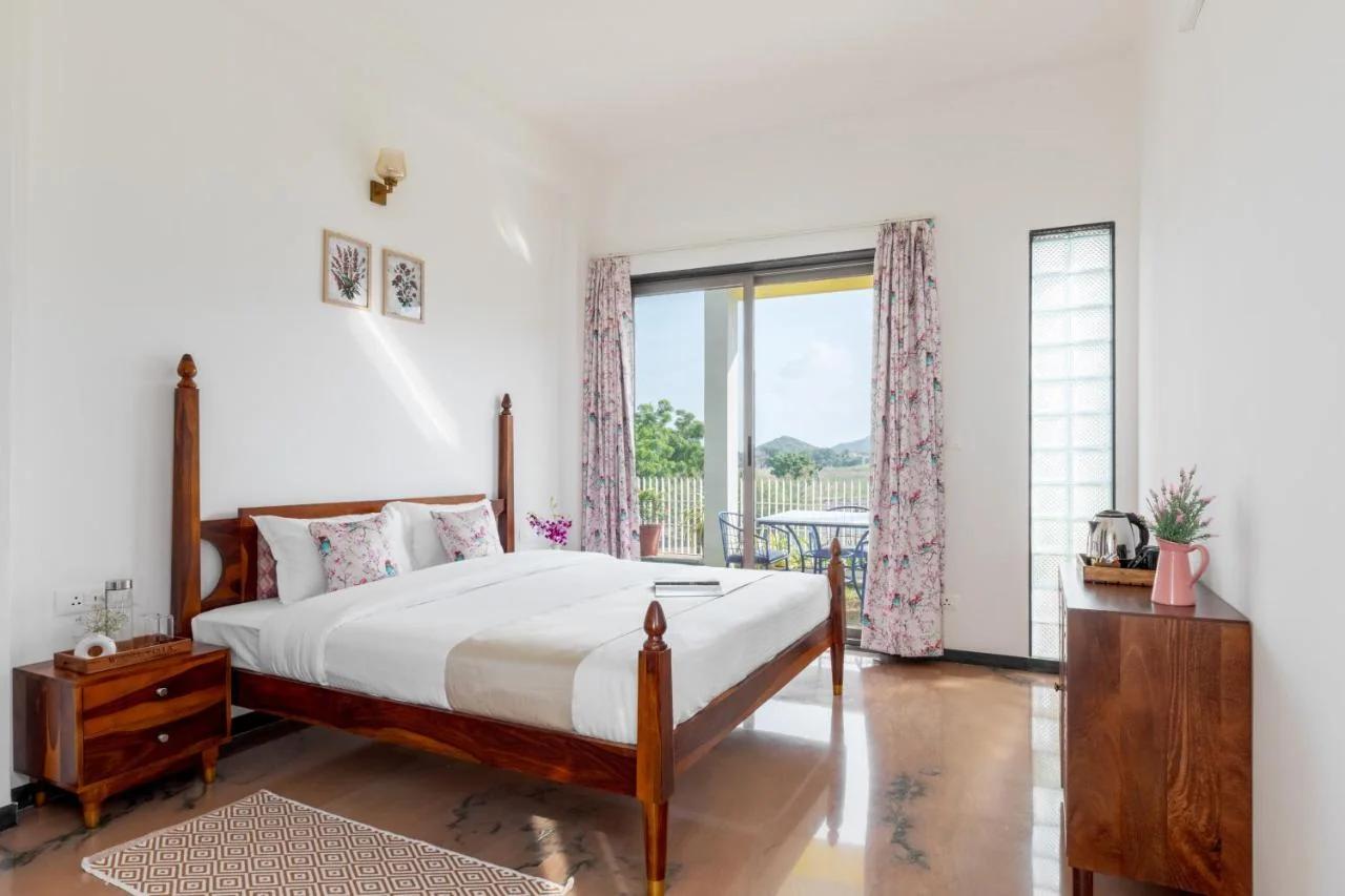 Whirl Vista- 5 BHK with Pool foto