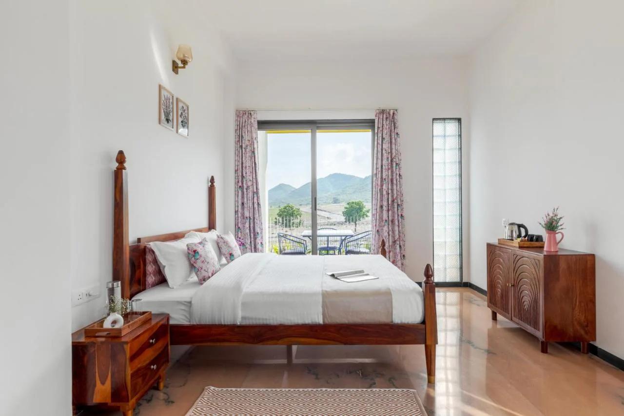 Whirl Vista- 5 BHK with Pool foto