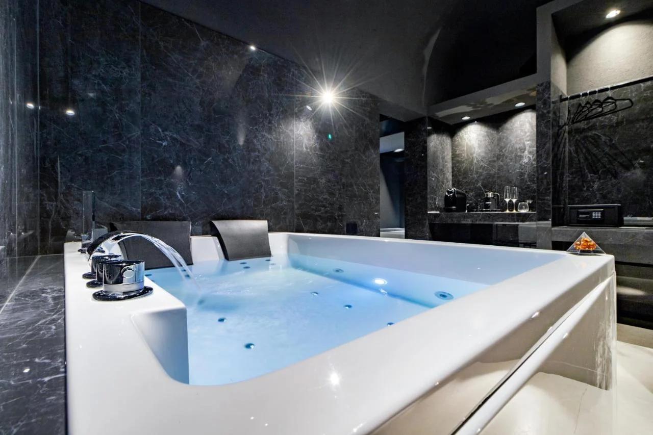 4 Suites " unconventional living rooms " foto