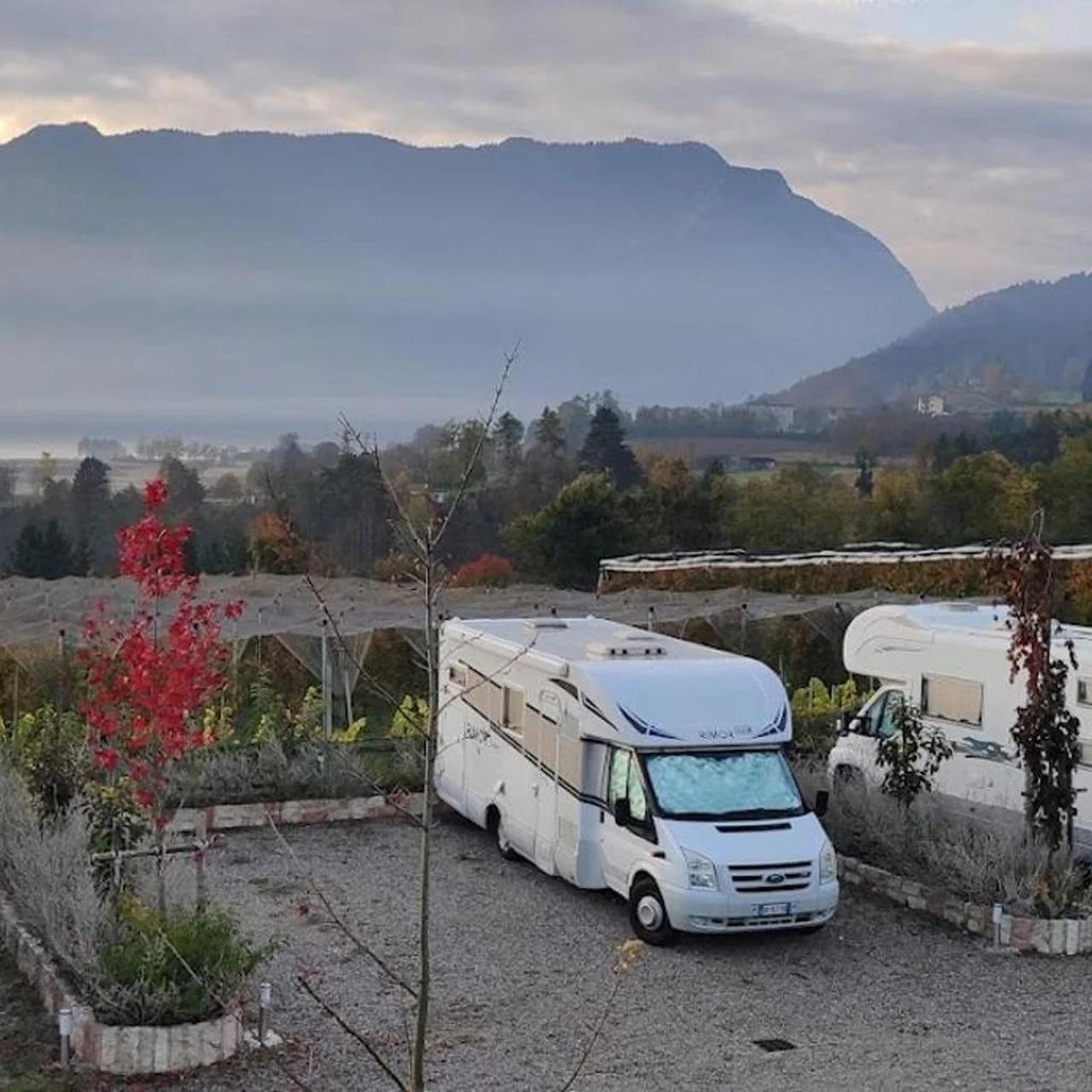 AREA SOSTA CAMPER Paradiso Terrestre