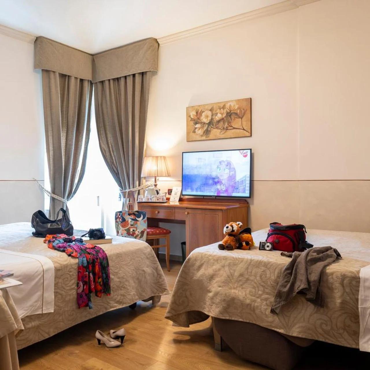 Hotel Ambasciatori foto