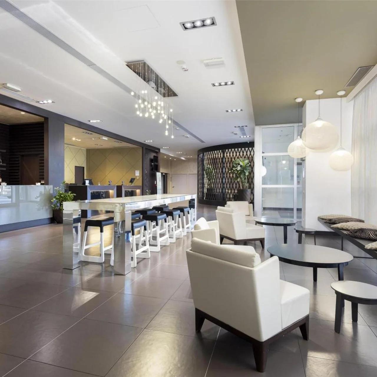 Best Western Premier CHC Airport