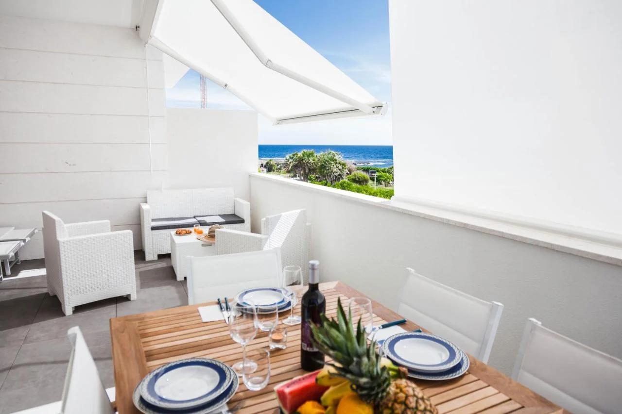 Calabona's promenade apartment foto