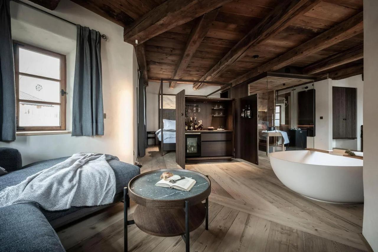 Hotel Ansitz Steinbock photo