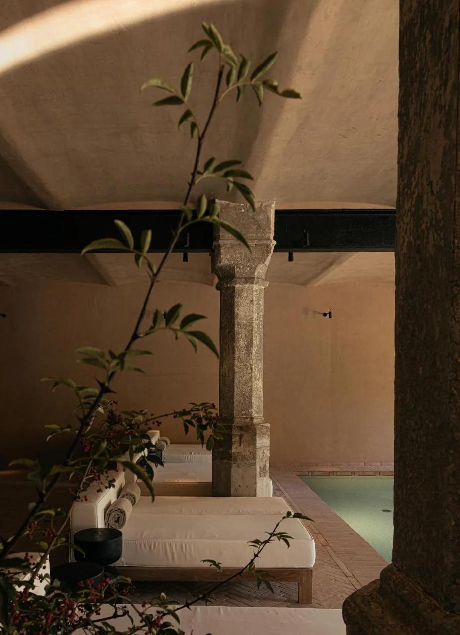 Hotel Elephant