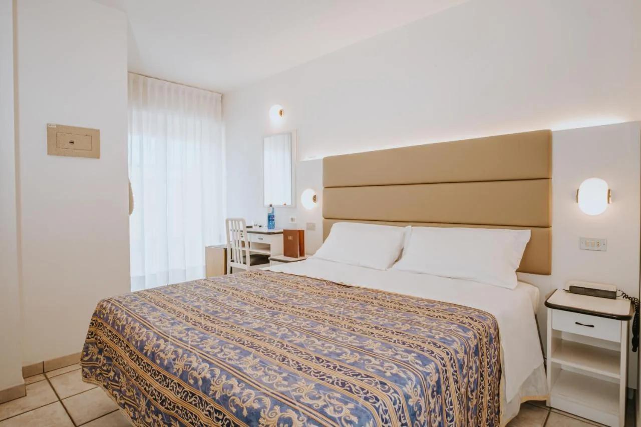 Hotel Gabriella photo