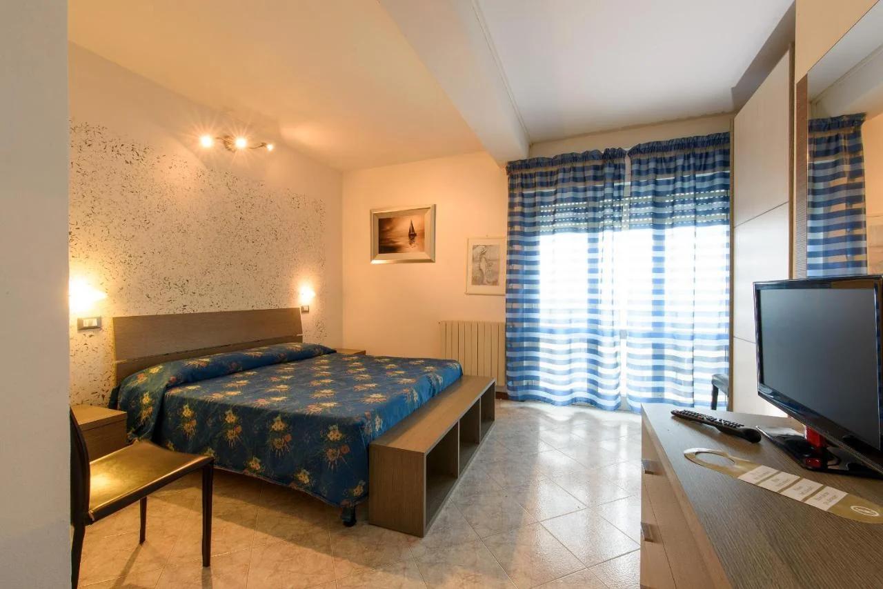 Hotel Residence Villa Jolanda photo