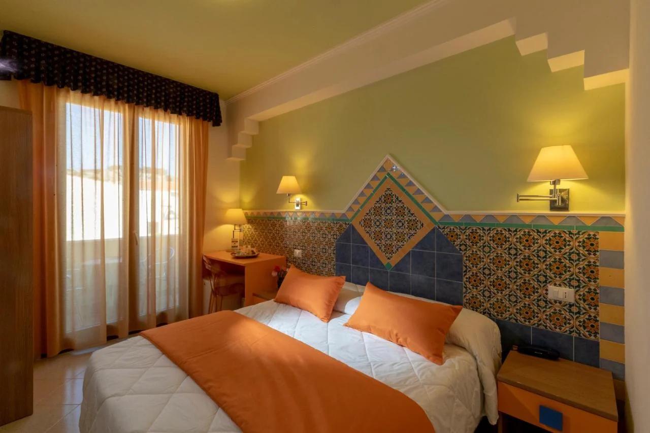 Hotel Riva Del Sole photo