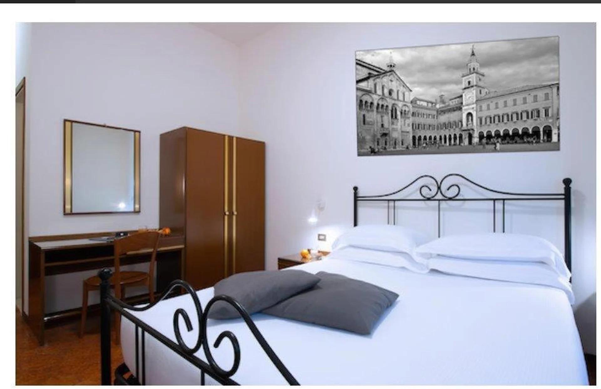 CDH Hotel Modena photo