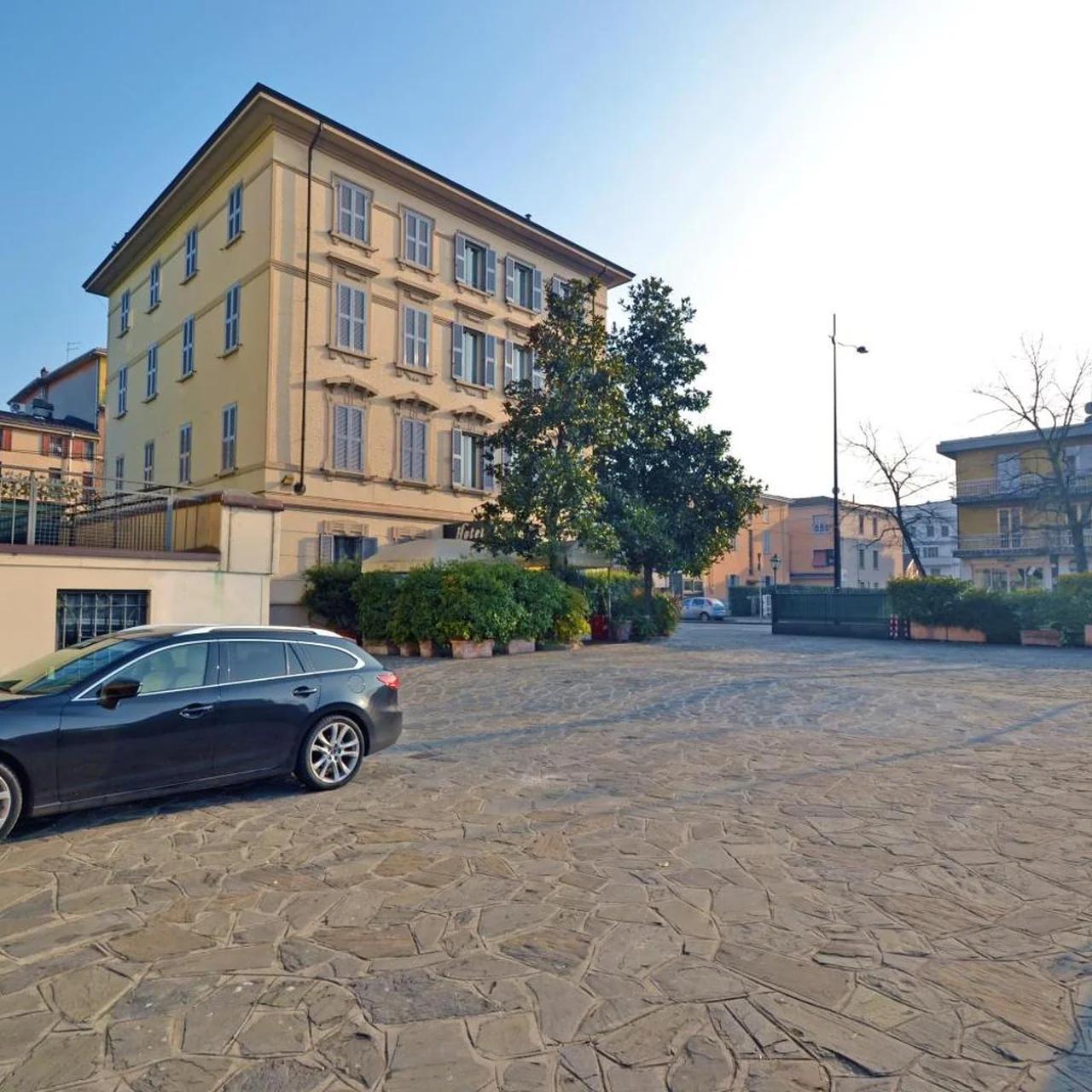 Hotel Residence photo