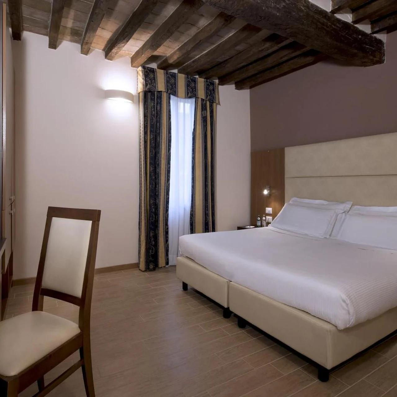 Hotel Villa Ducale photo