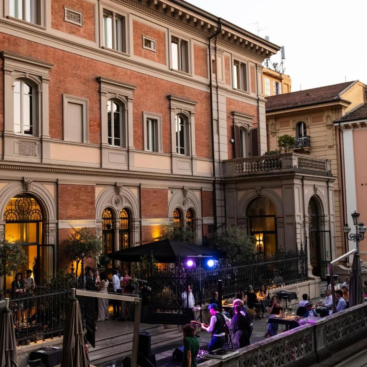 I Portici Hotel Bologna photo
