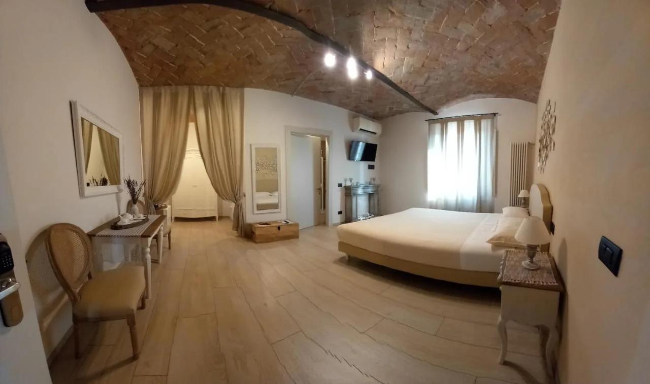 La Corte Country Rooms photo