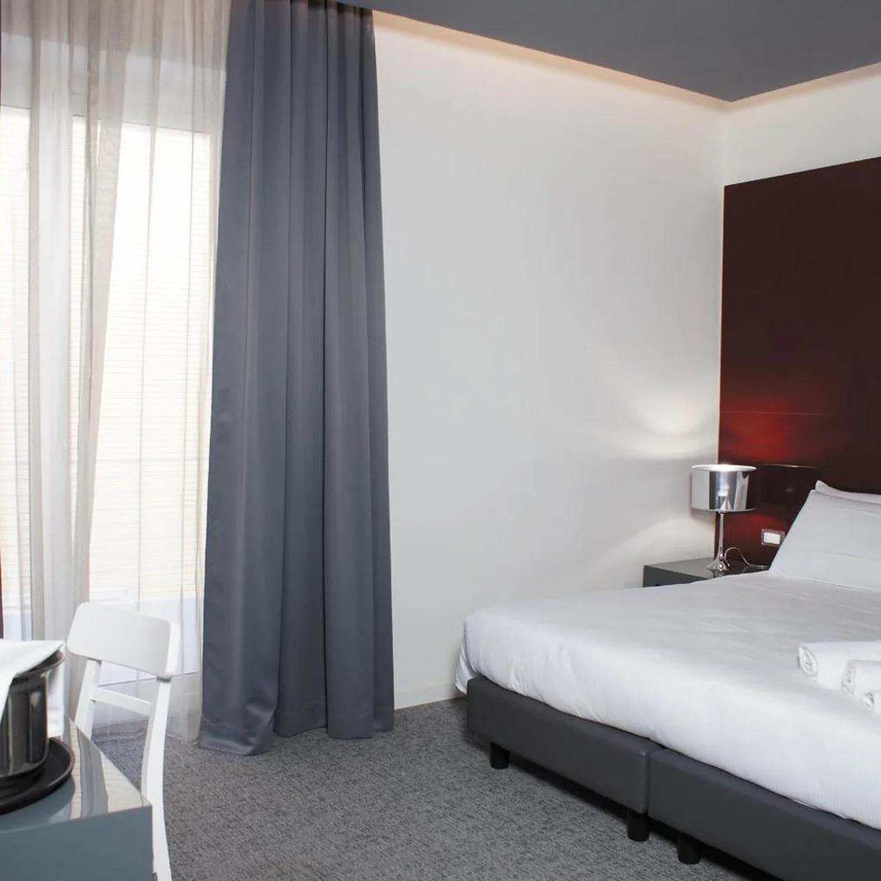 Hotel Leopardi foto
