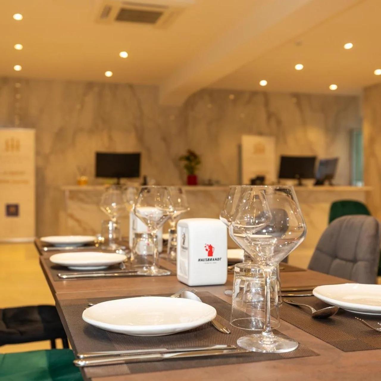 Lh HOTELS foto