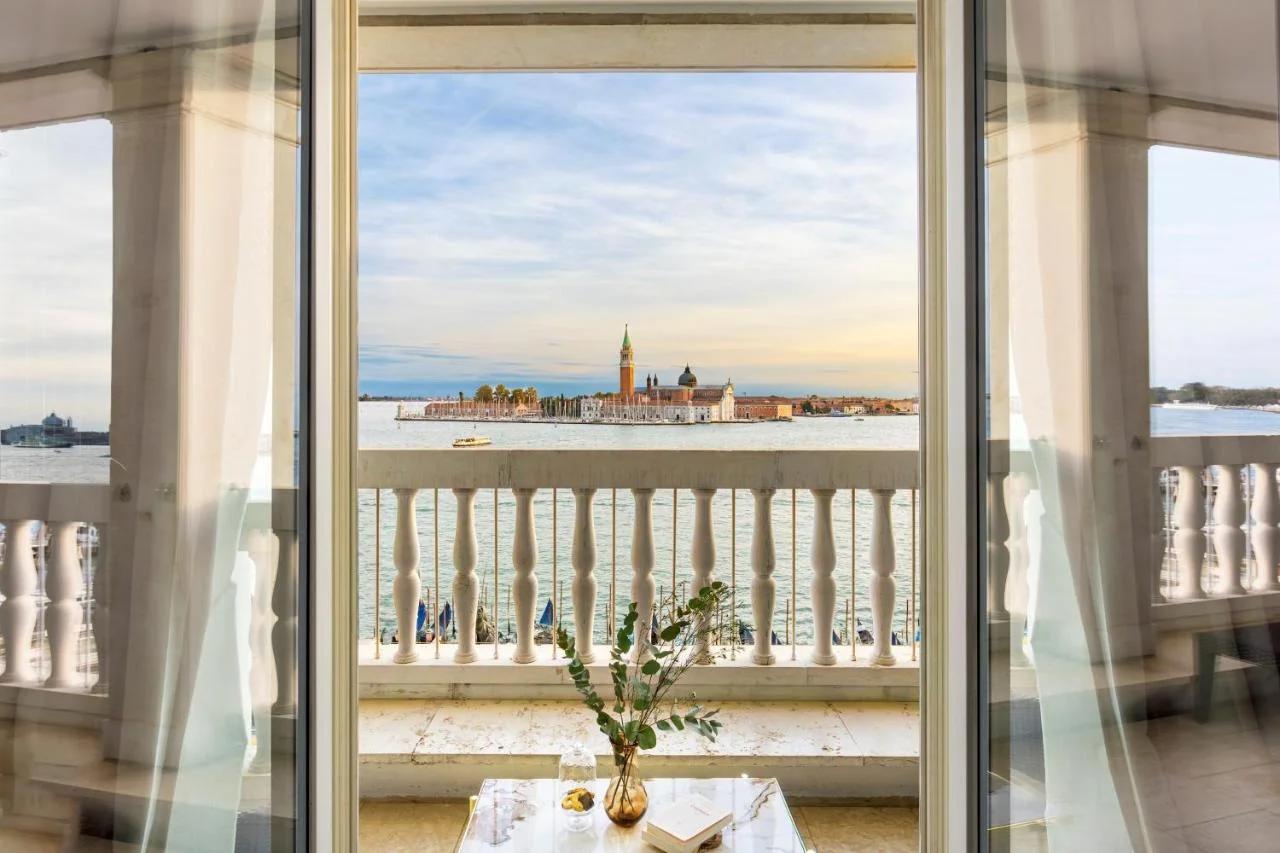 Londra Palace Venezia photo