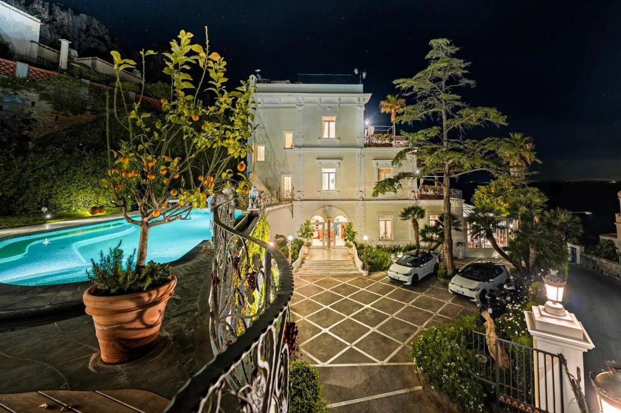 Luxury Villa Excelsior Parco photo
