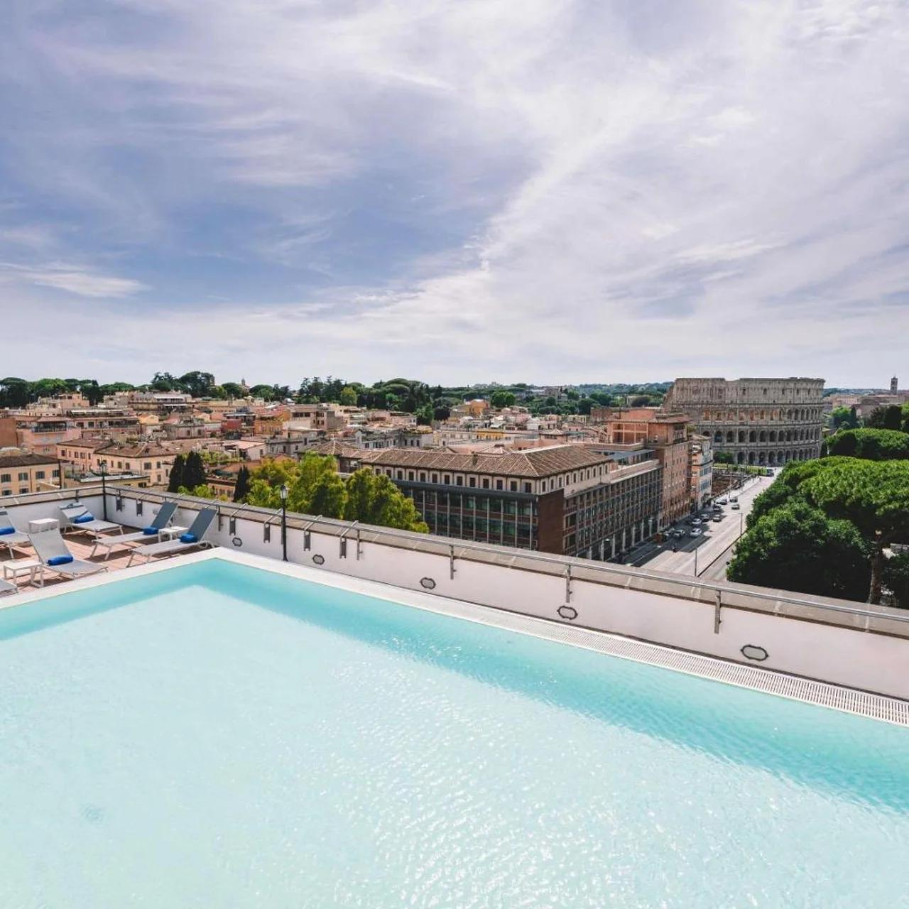 Mercure Roma Centro Colosseo photo