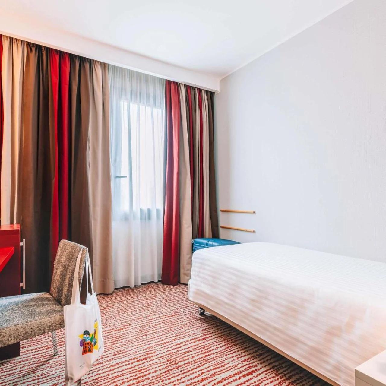Mercure Roma Piazza Bologna photo