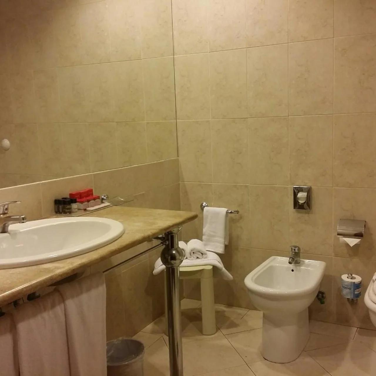 Ramada by Wyndham Naples photo