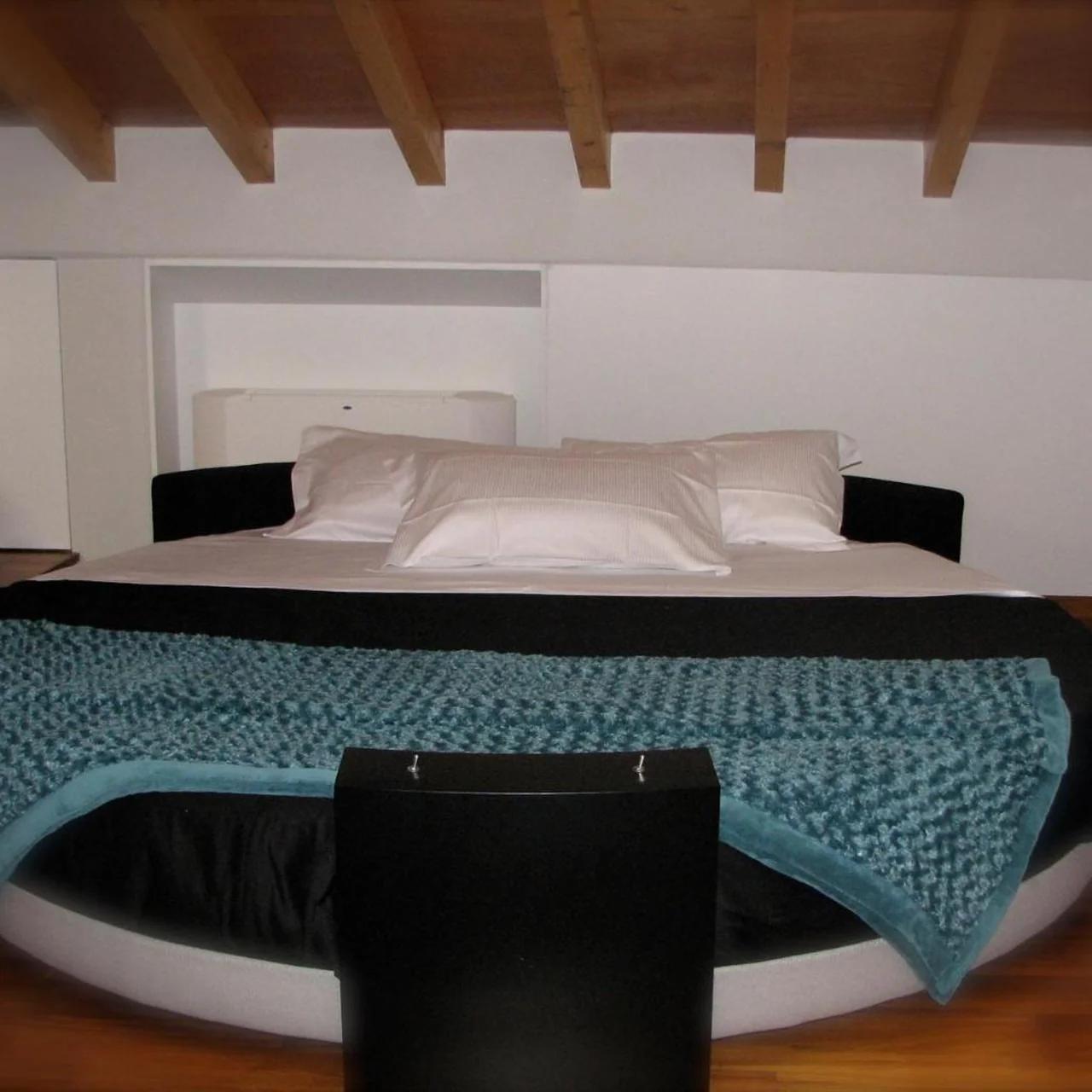 Parizzi Suites&Studio Restaurant foto
