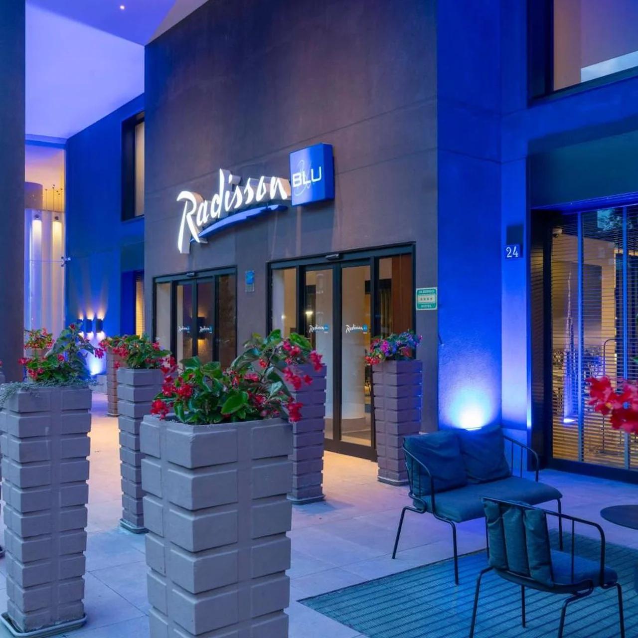 Radisson Blu Hotel Milan photo