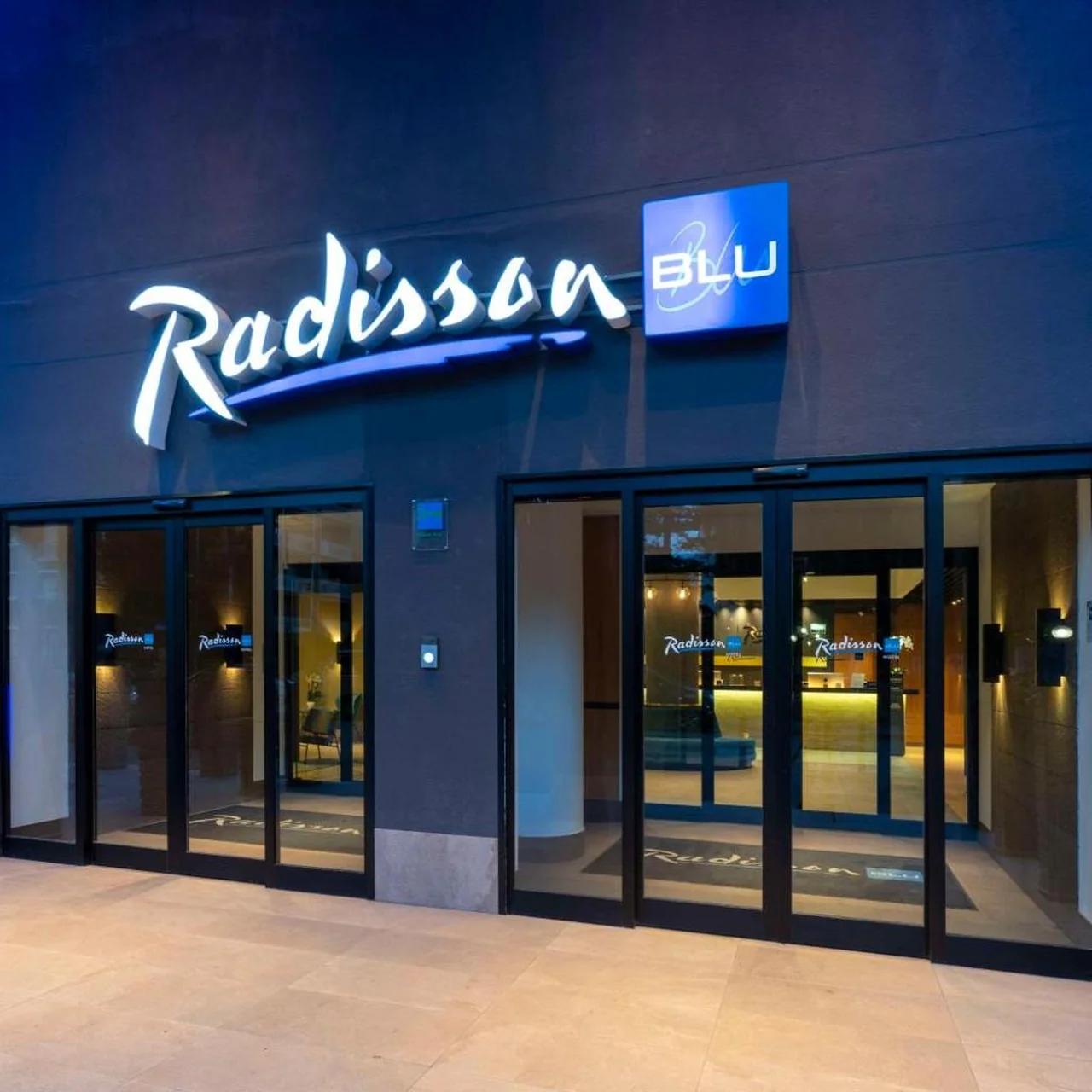 Radisson Blu Hotel Milan photo