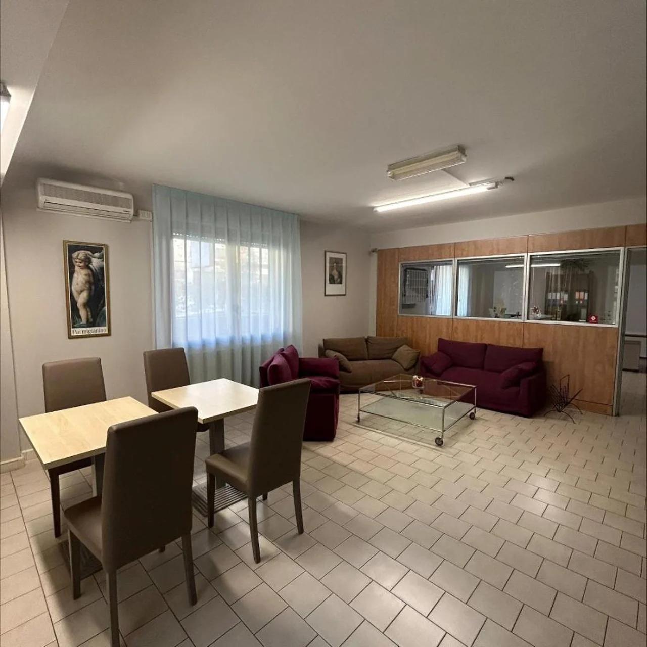 Parmigianino Apartments foto