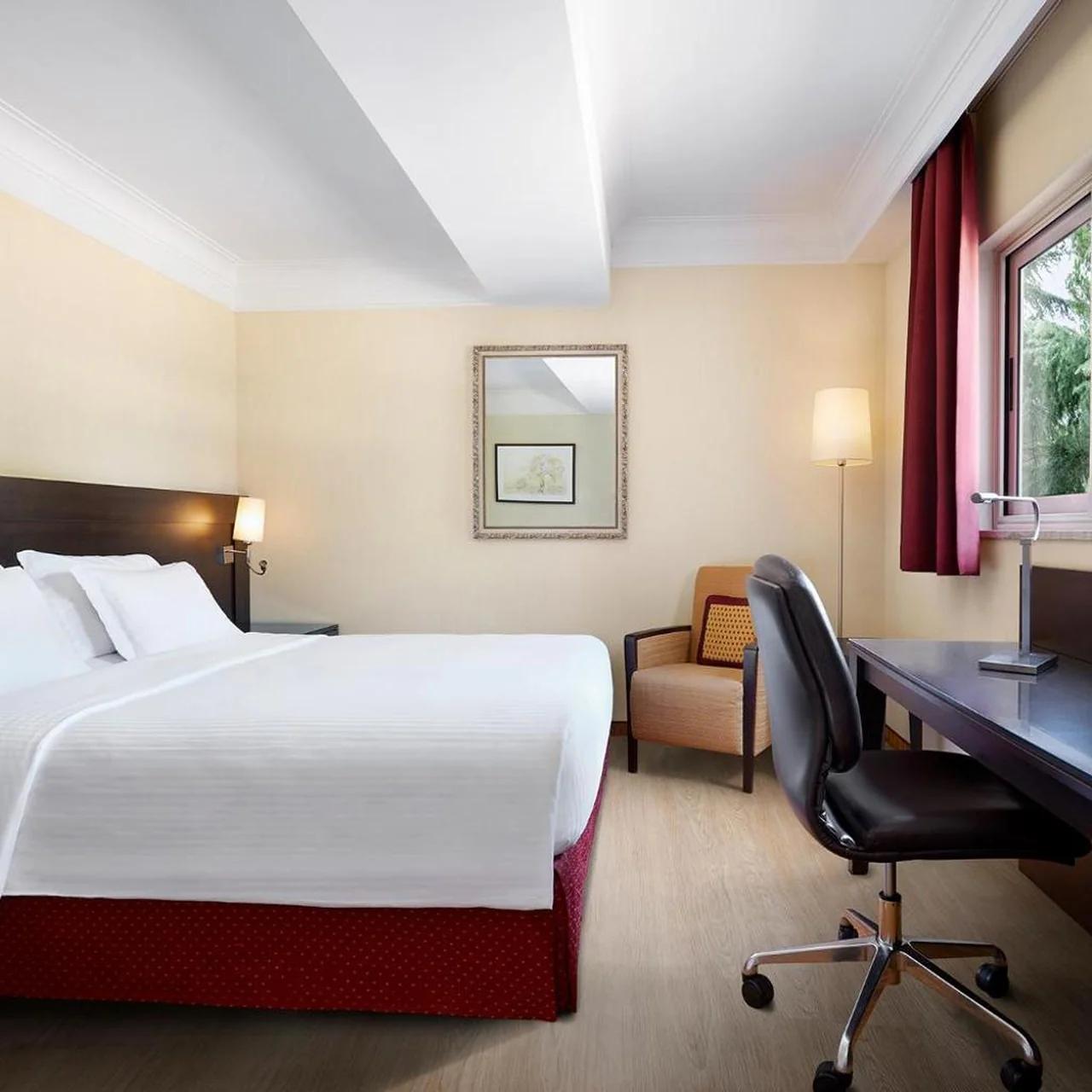 Courtyard by Marriott Rome Central Park photo