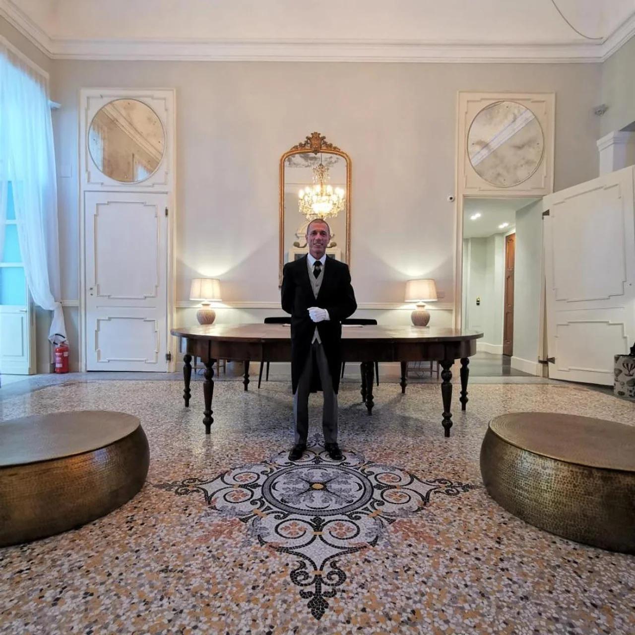Royal Palace Hotel photo