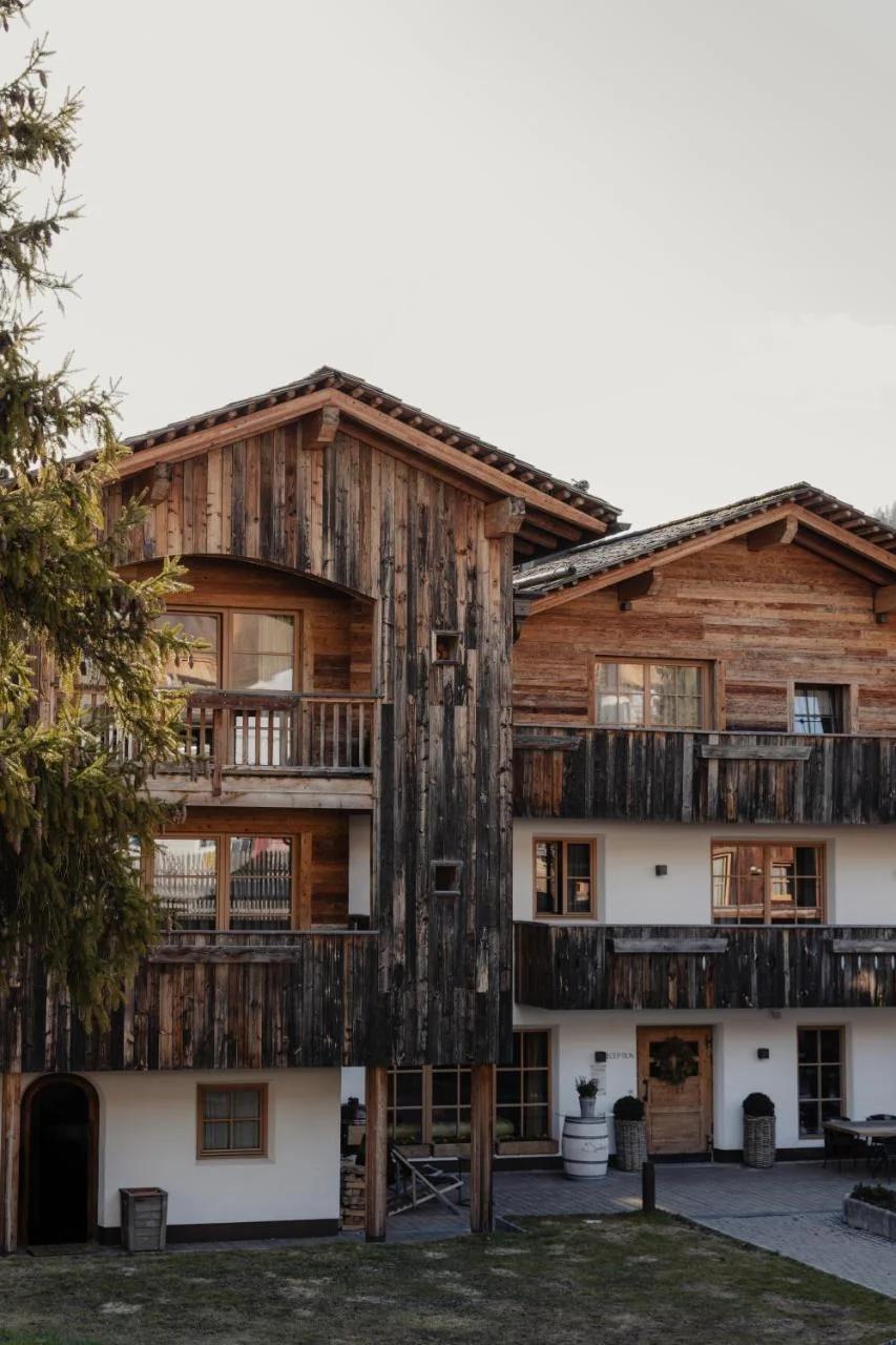 Sportony Mountain Lodges