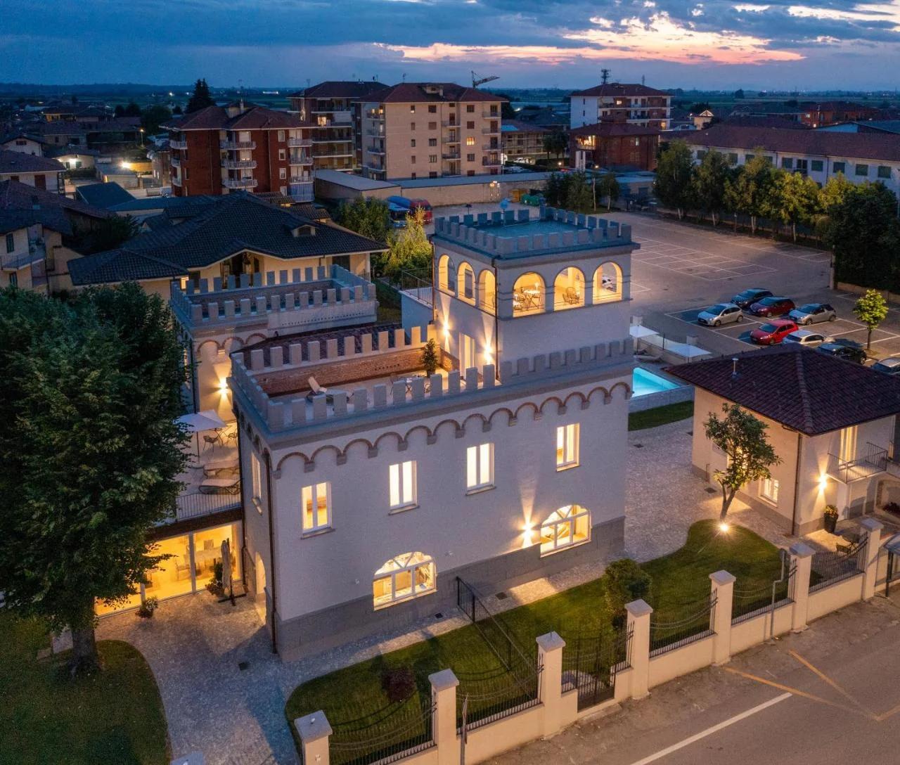 VILLA BERNASCONI photo