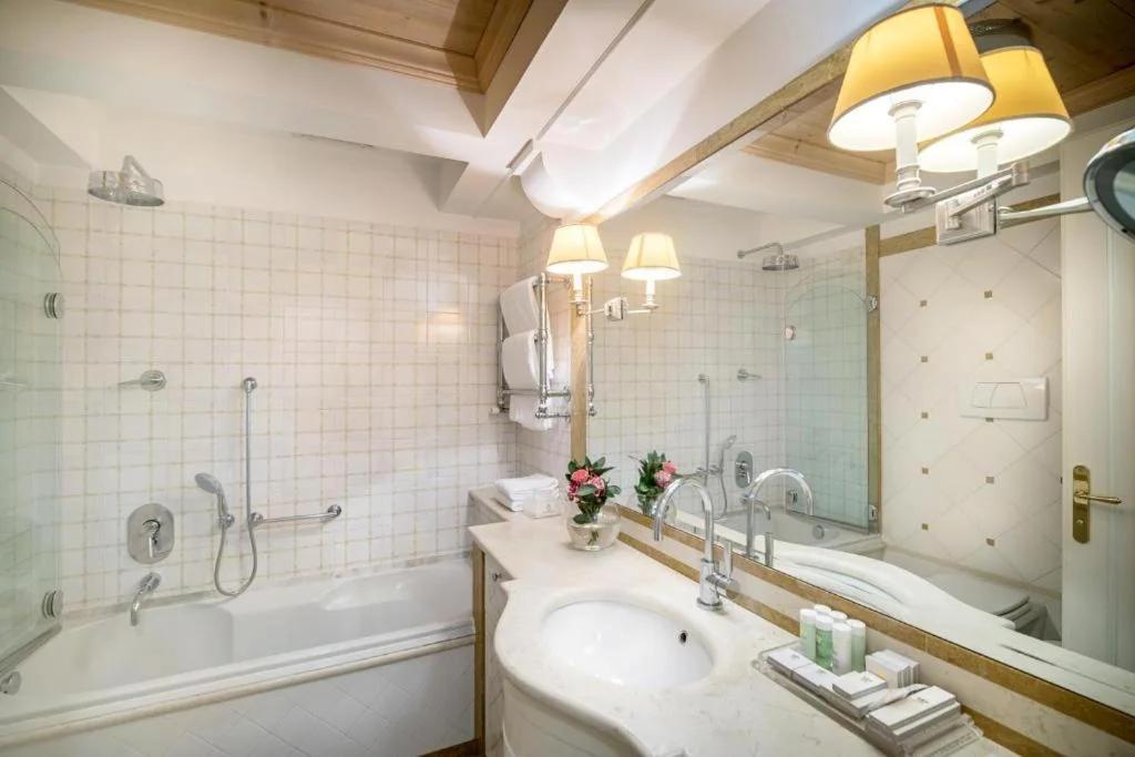 Villa Franceschi Hotel & Resort photo
