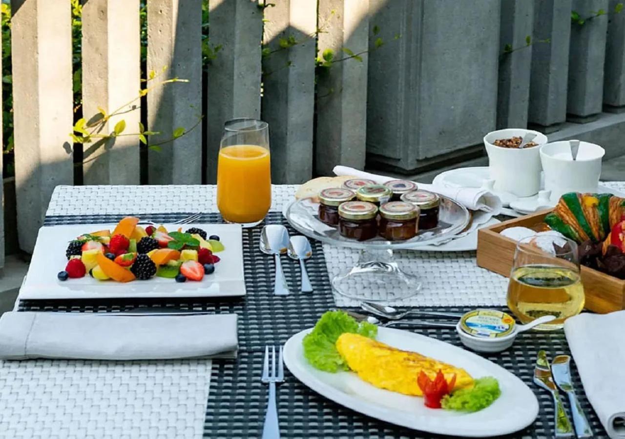 Villa Lario Resort Mandello photo