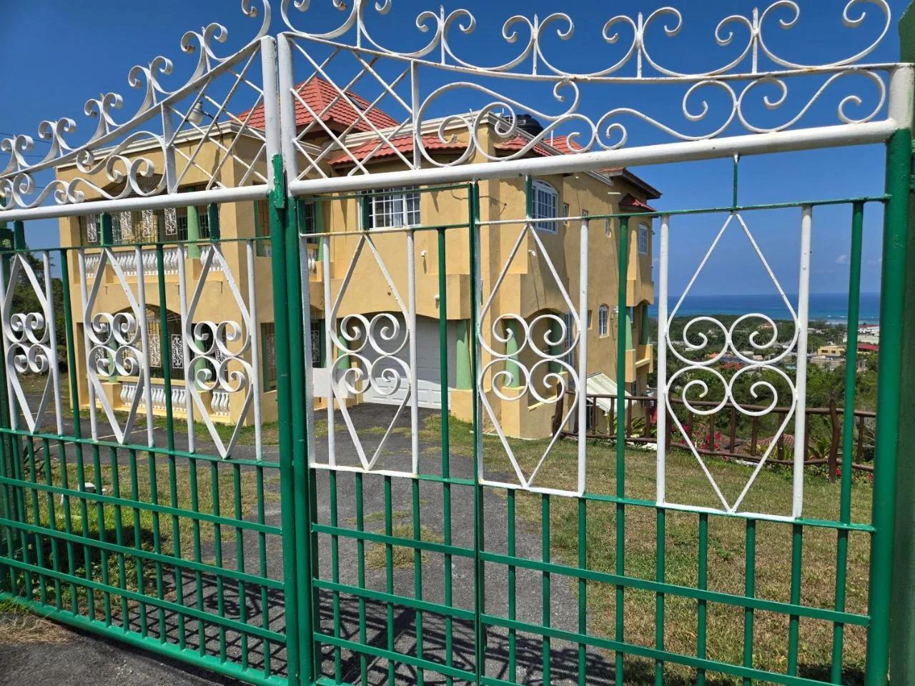 Poinciana House photo