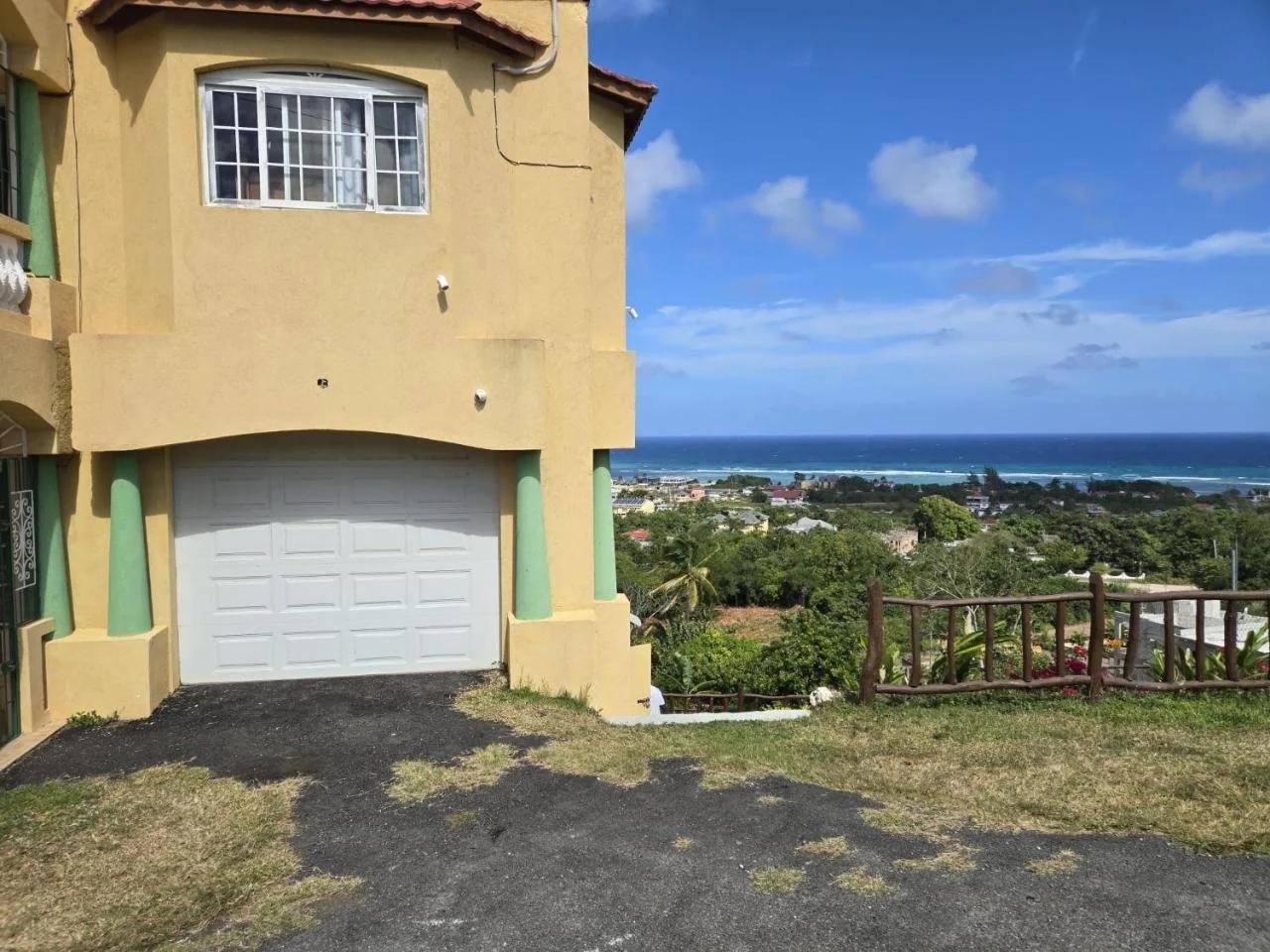 Poinciana House photo