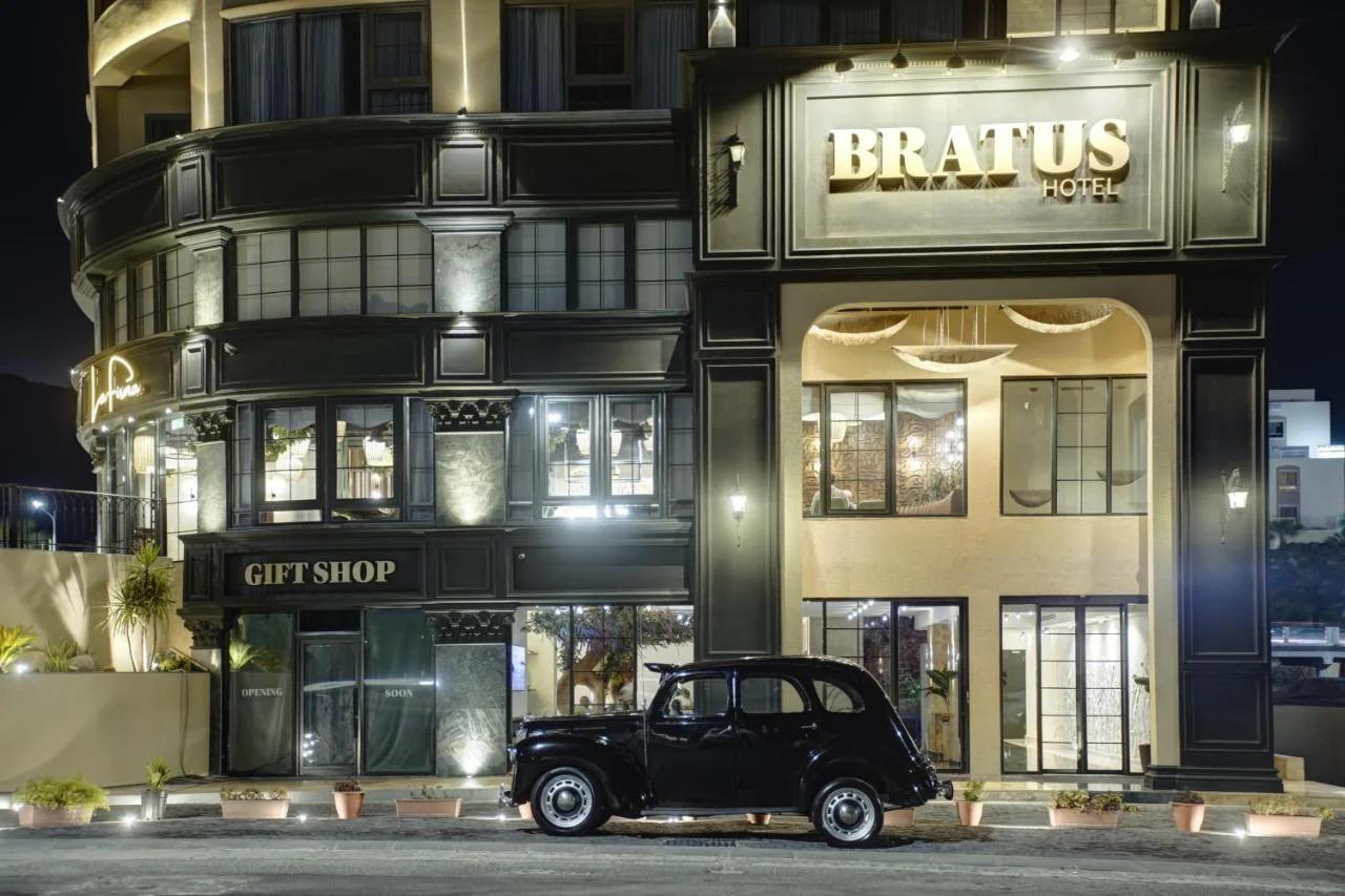 Bratus Hotel photo