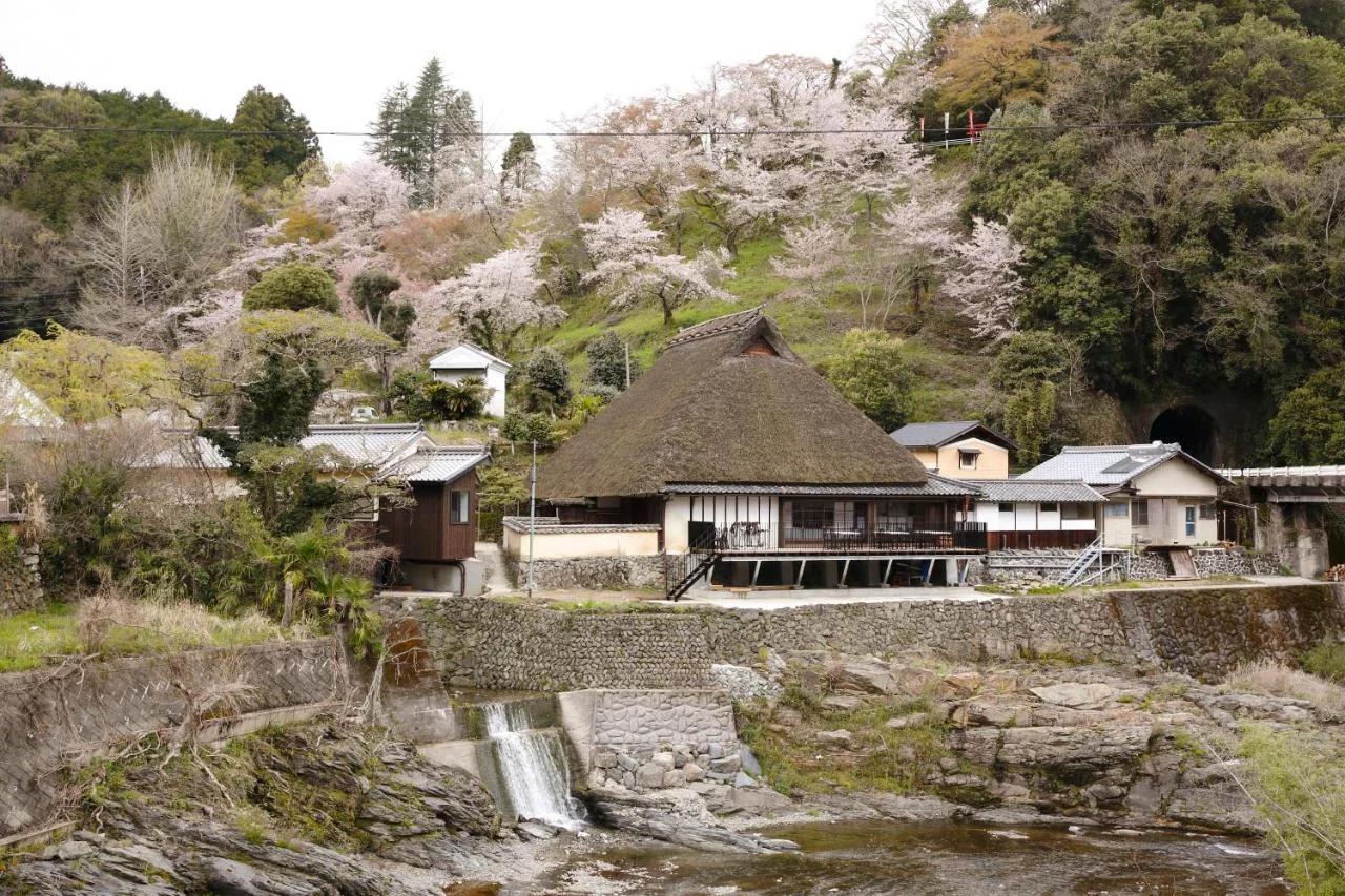 KANAU photo
