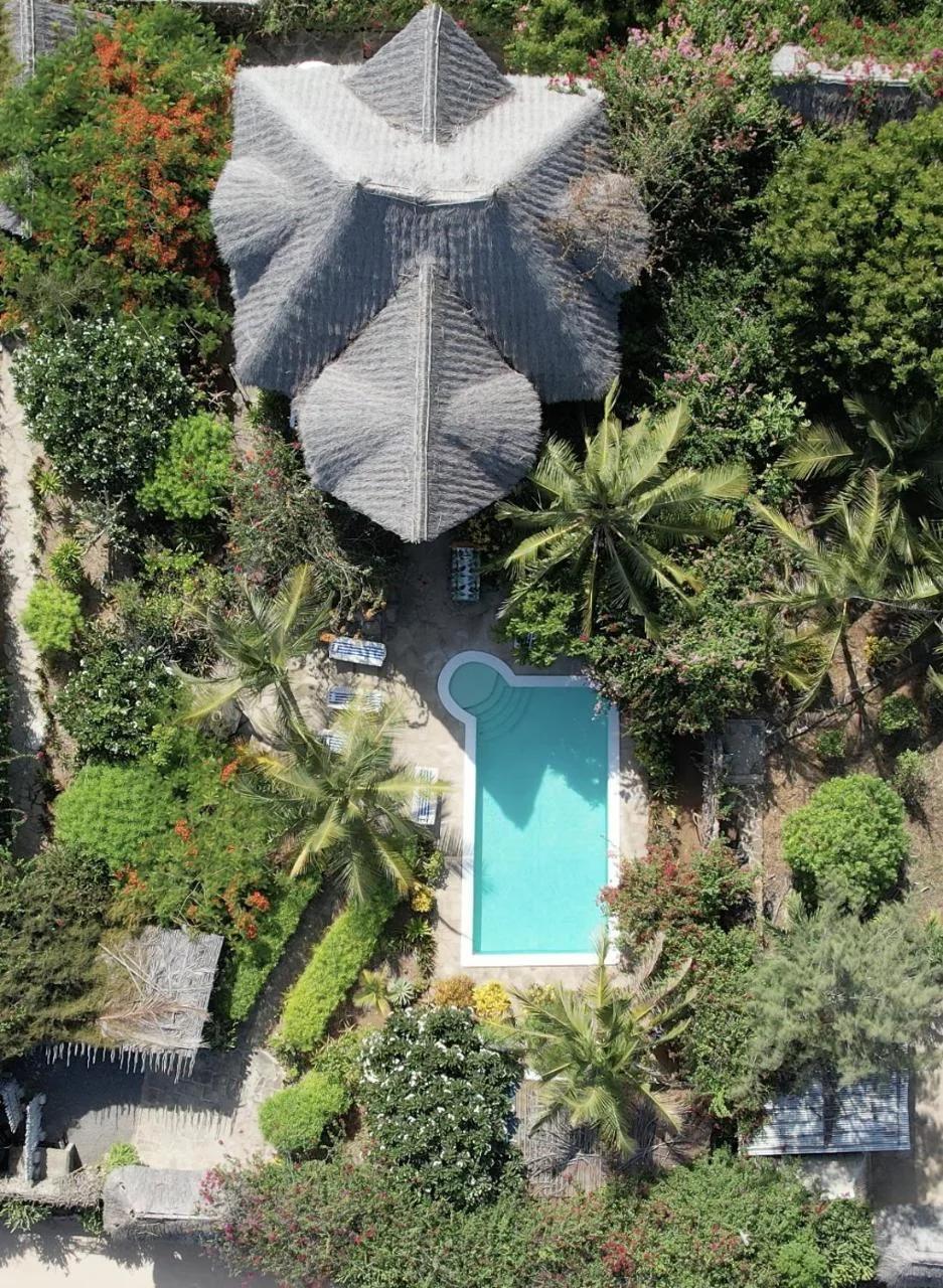 HUHURU House photo